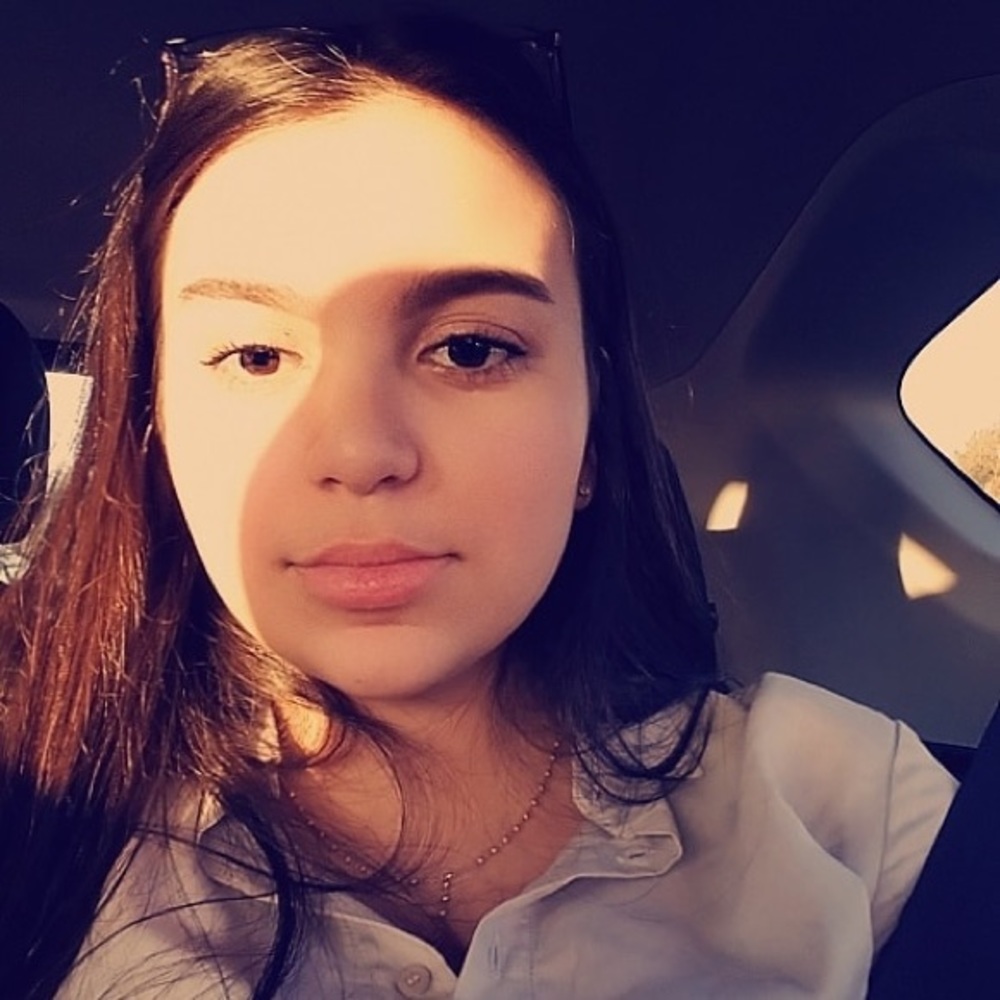 Meet your Posher, Mariel